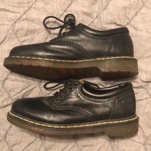 men doc martens low top